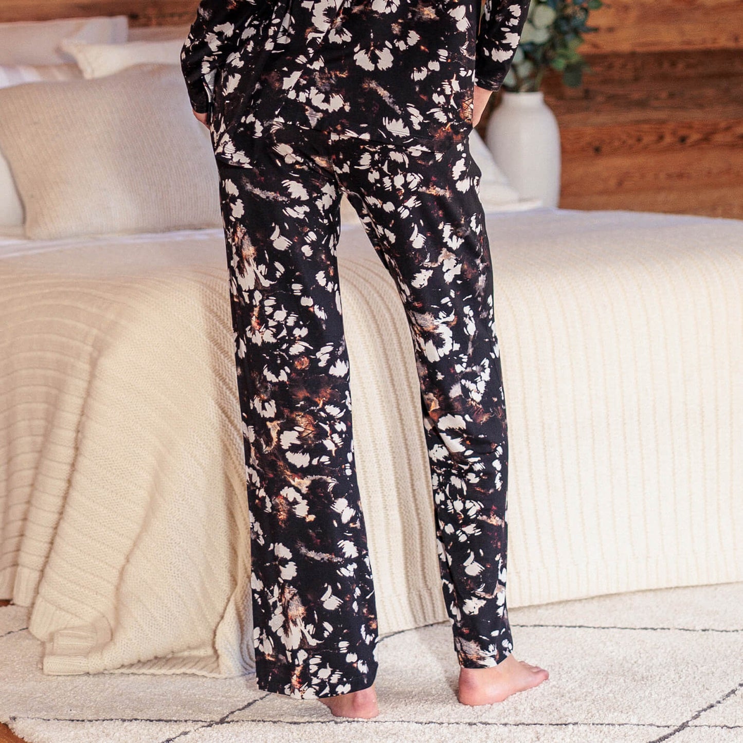 Pajamas pants || Feathers