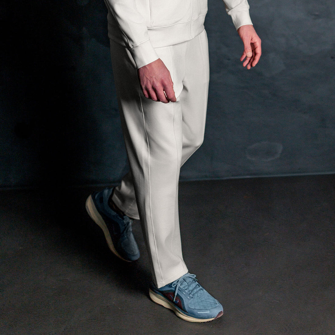 Comfortable travel pants men || Sandstone