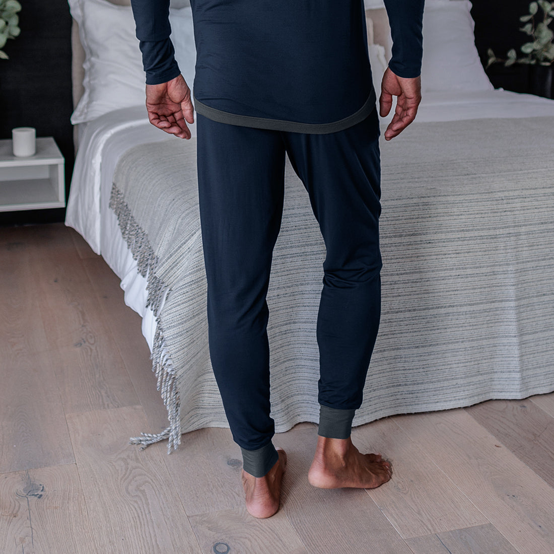 Pajama pants back || Midnight blue