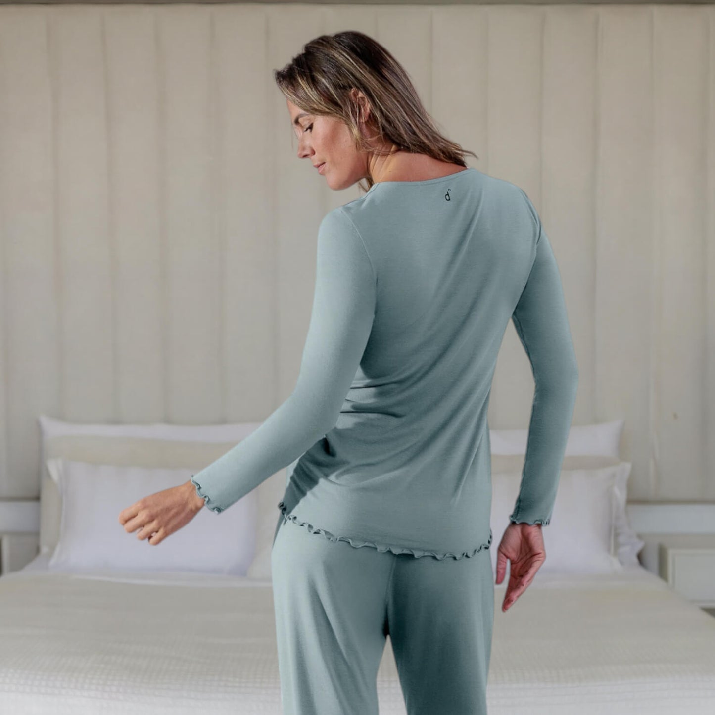 Collagen sleepwear for women || Frosted Sage