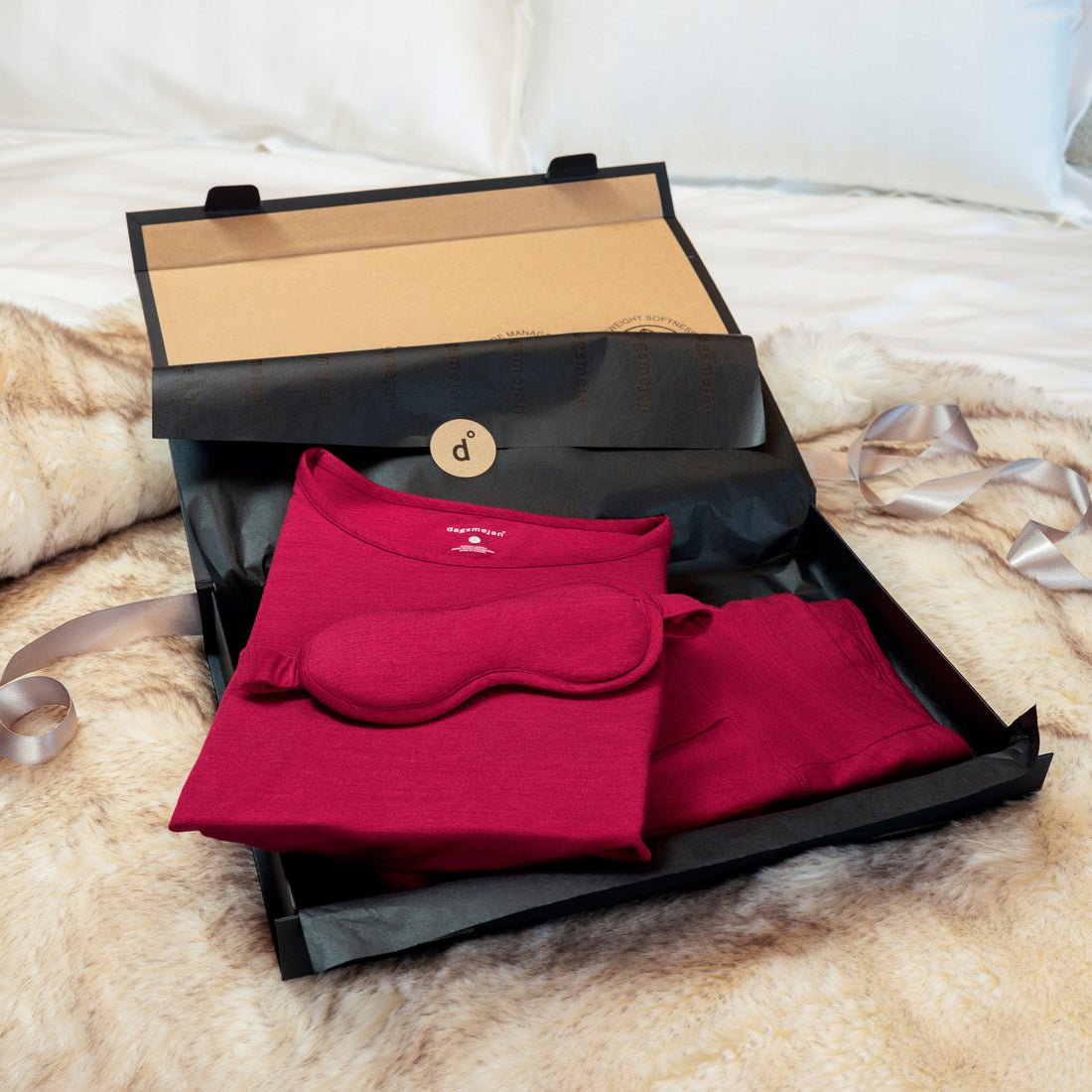 Gift set pajamas women || Winter Cherry