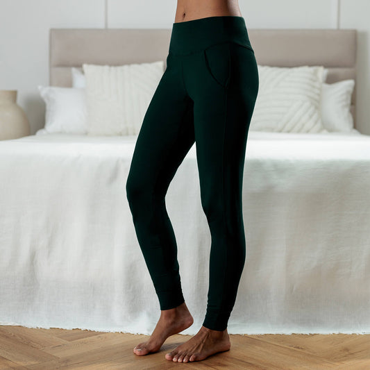 Pajamas for night sweats || Midnight Pine