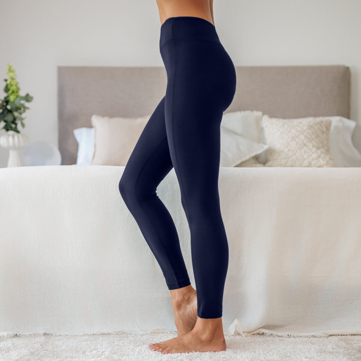 Performance sleepwear for women || Navy