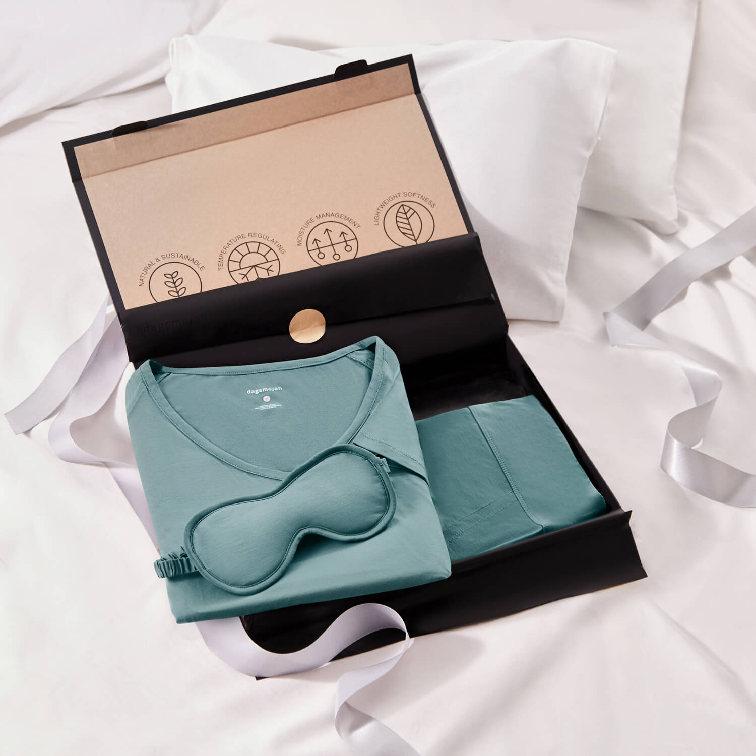 Cooling pajamas DAGSMEJAN GIFT SET
