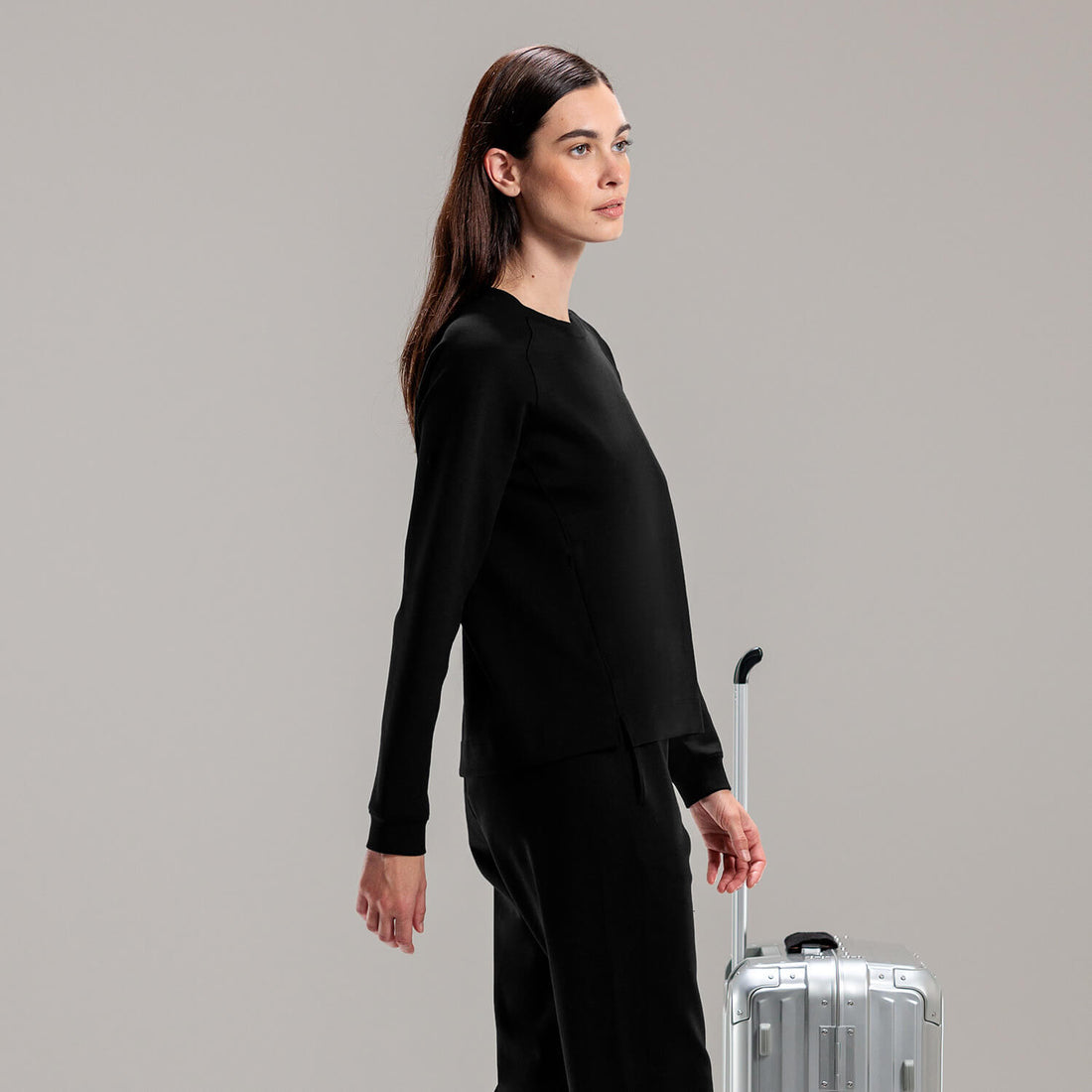 Travel womens long sleeve top || Black