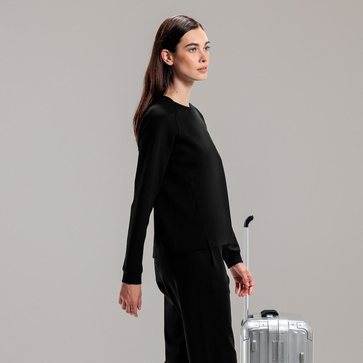 Travel womens long sleeve top || Black