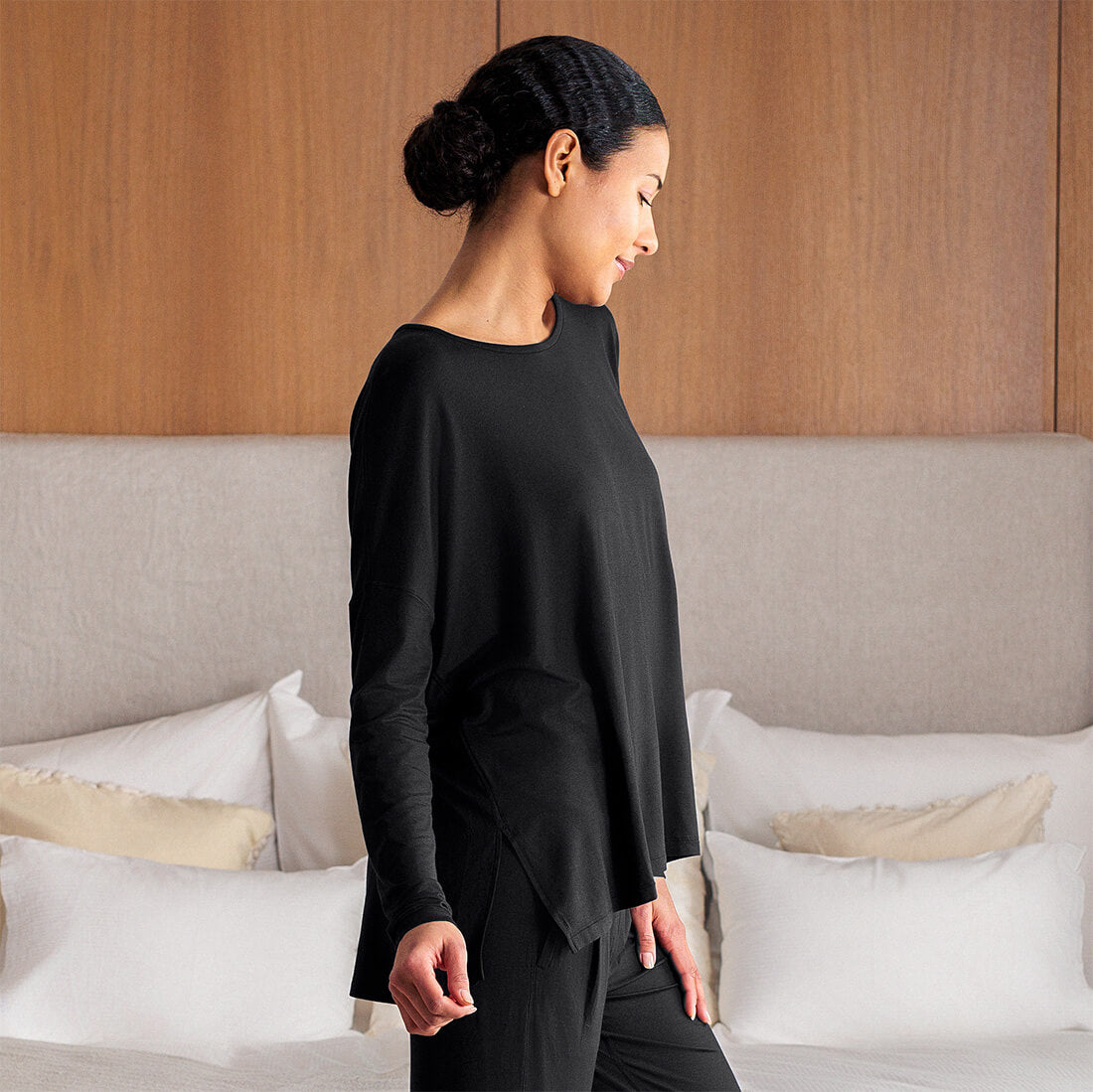 Moisture wicking sleep shirt || Black