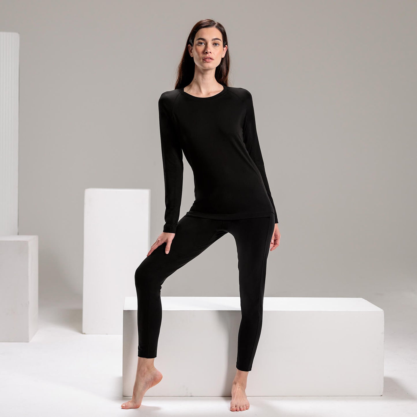 Performance sleepwear for women || Black