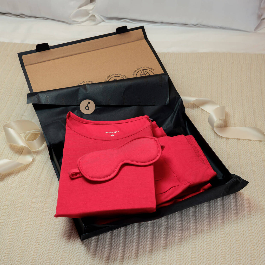 Gift set pajamas women || Radiant Red