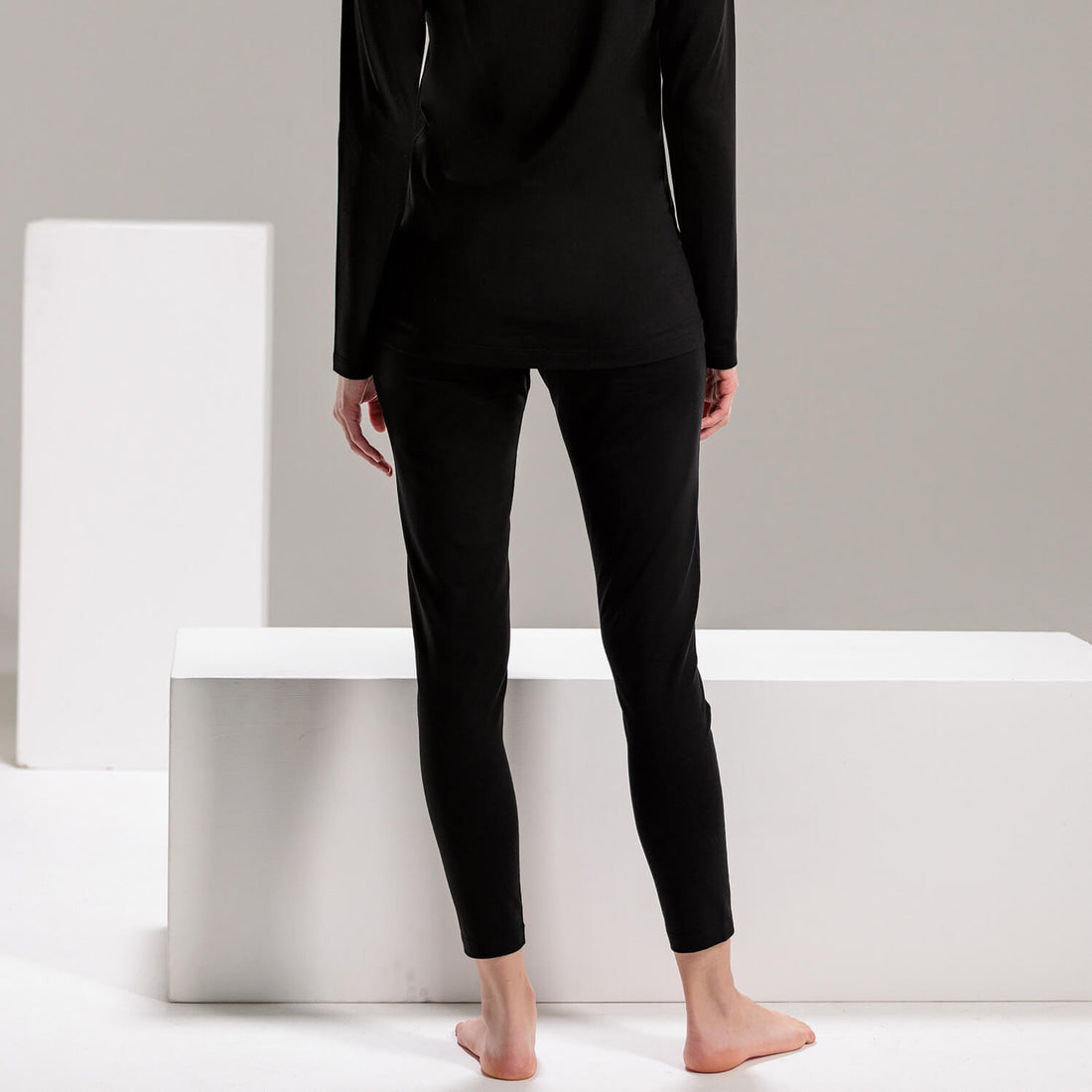 Performance sleepwear for women || Black