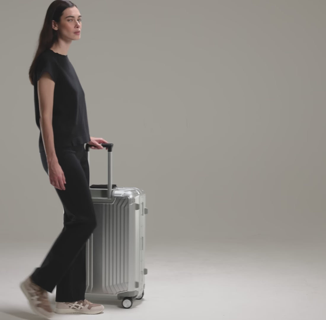 Comfortable travel wear t-shirt || Black
